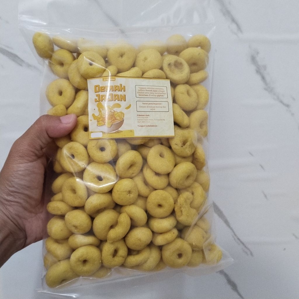 Makanan Ringan Alen Alen Khas Trenggalek - Gurih, Renyah, dan Pedas