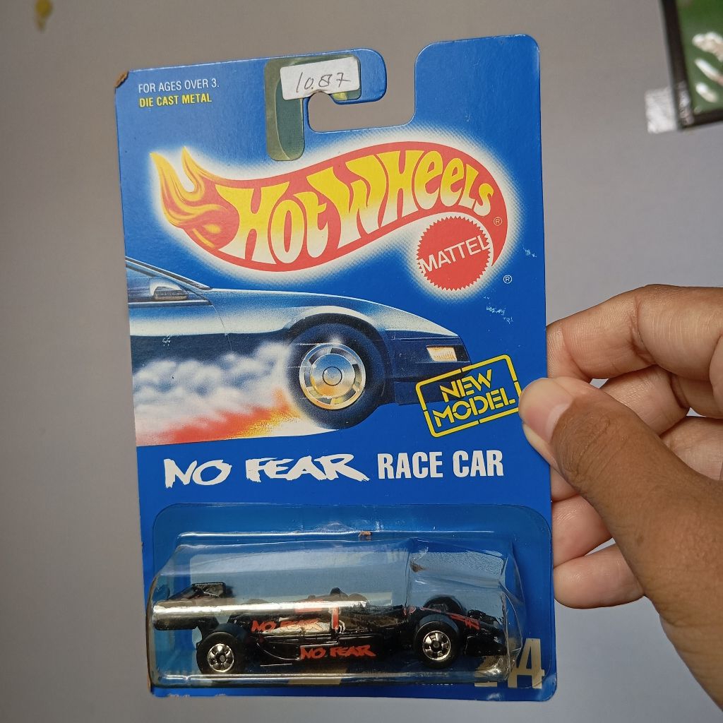 Hot wheels hotwheels no fear race car formula 1 one