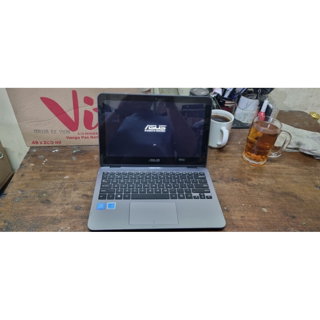 laptop asus 2in1 Asus Tp203Nah Intel N4200 Ram 4gb onboard ssd 180gb intel touchscreen aman minus pe