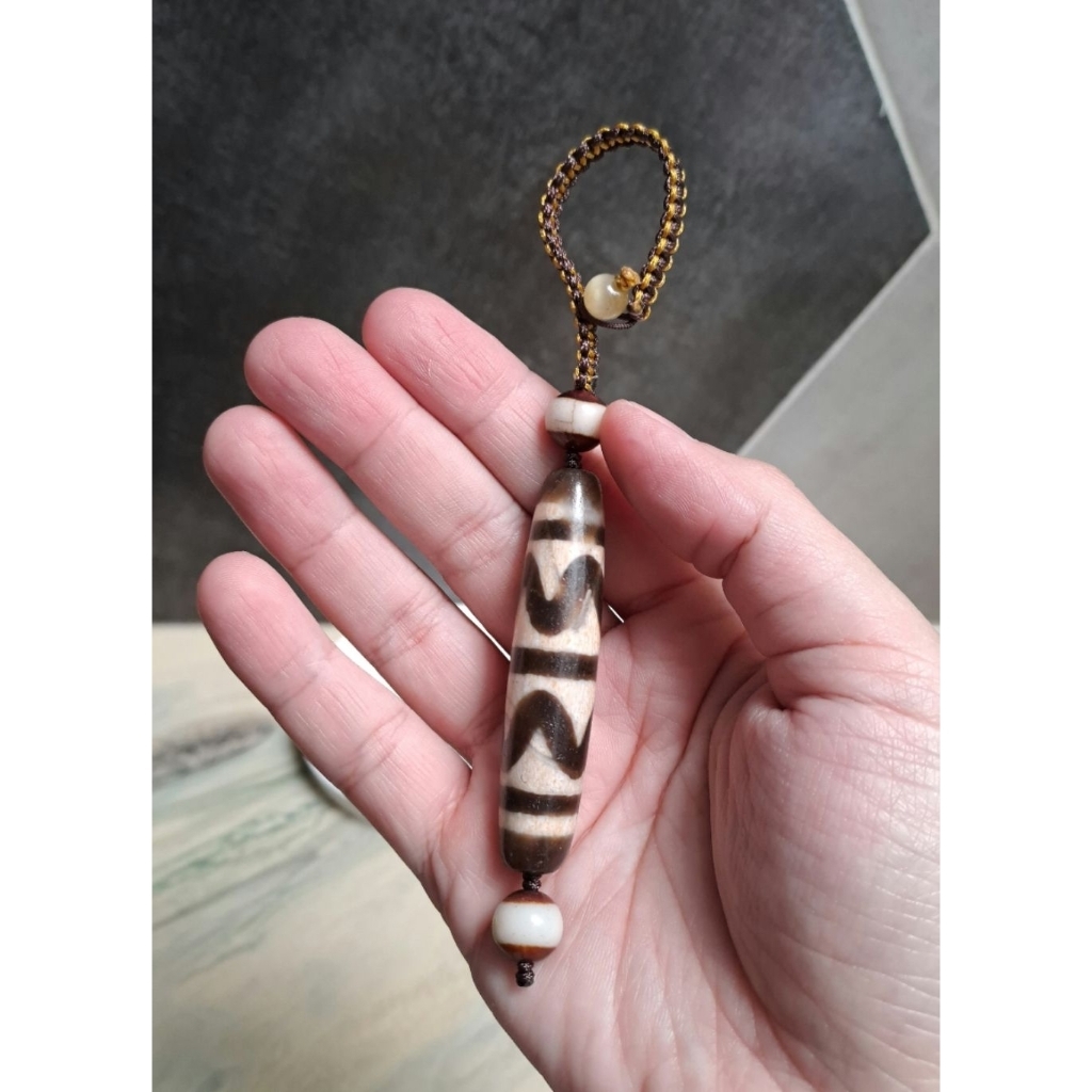 Gantungan Tibetan Double Tiger Tooth Dzi - Manik Dzi Asli Tibet
