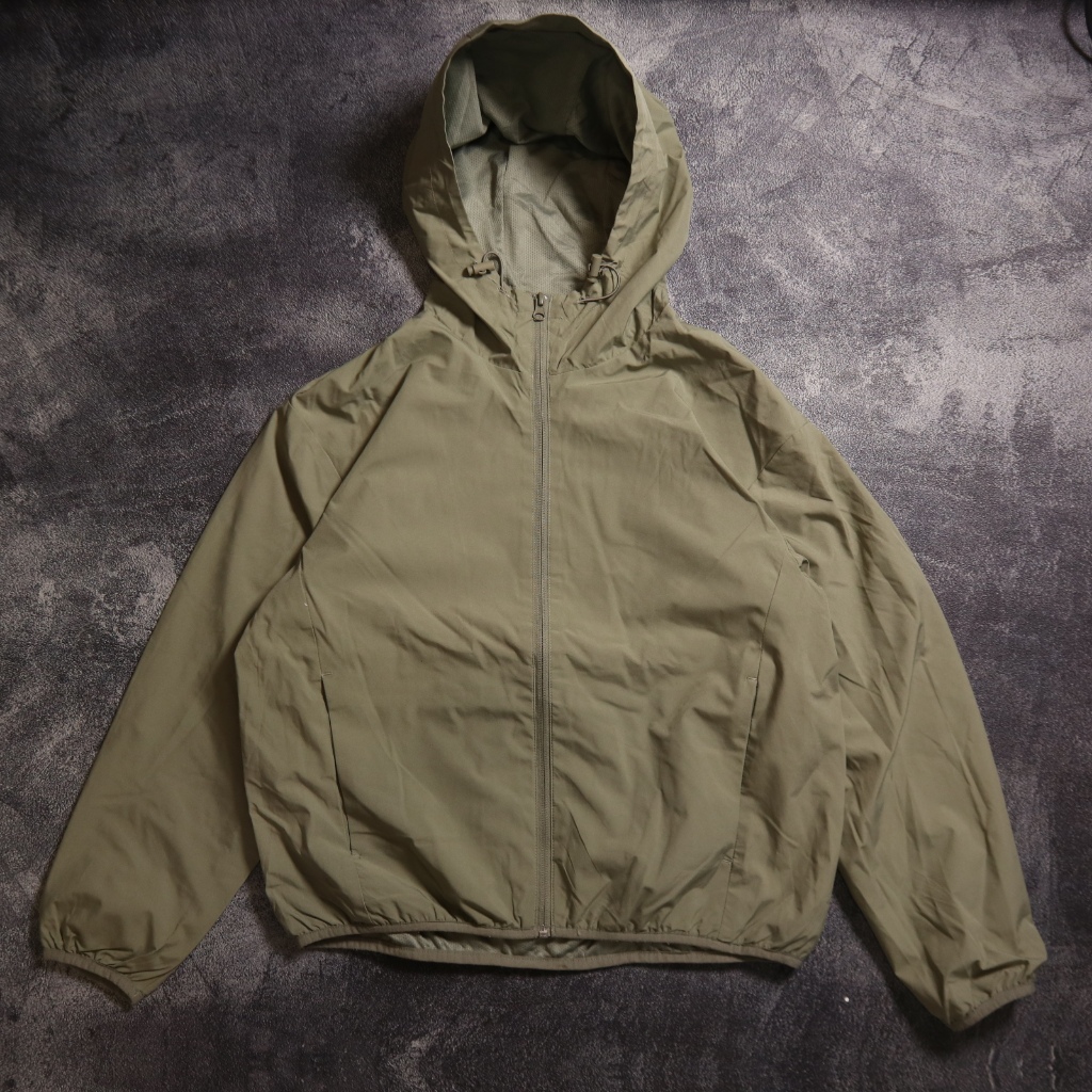 JAKET GU BY UNIQLO OUTDOOR AN143 SIZE L FIT S-M