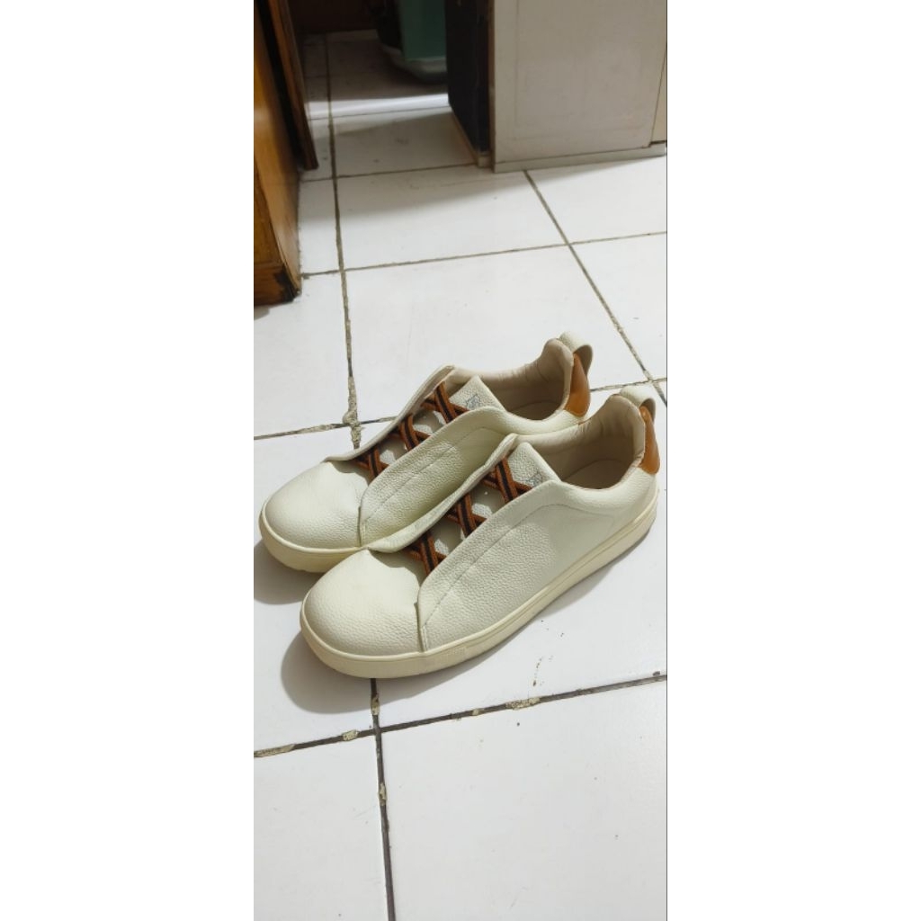 Sepatu bostanten pria