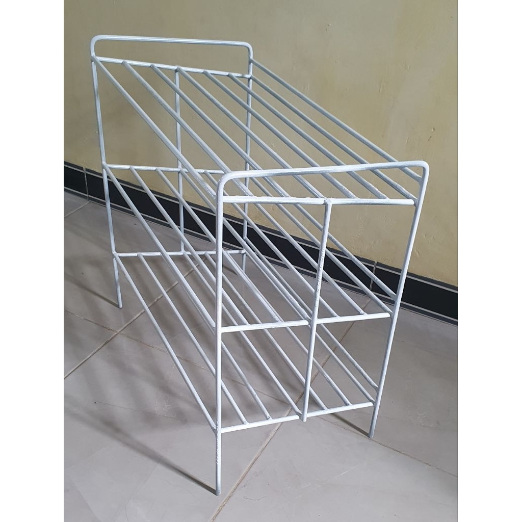 Rak Sepatu Rak Pot Bunga Besi Beton kuat Kokoh