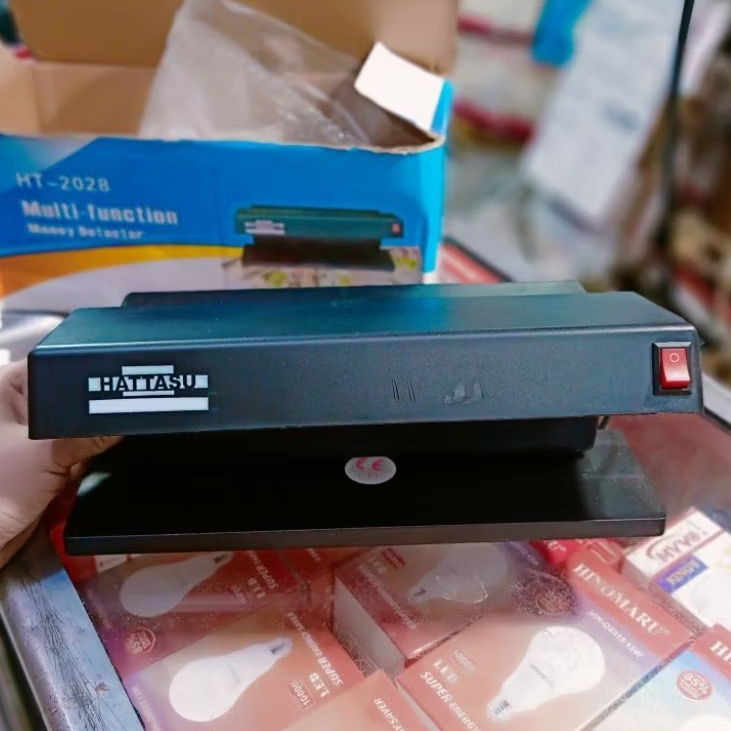 LAMPU UV MONEY DETECTOR HATTASU HT-2028 /LAMPU UV T5 6WATT MENDETEKSI UANG PALSU