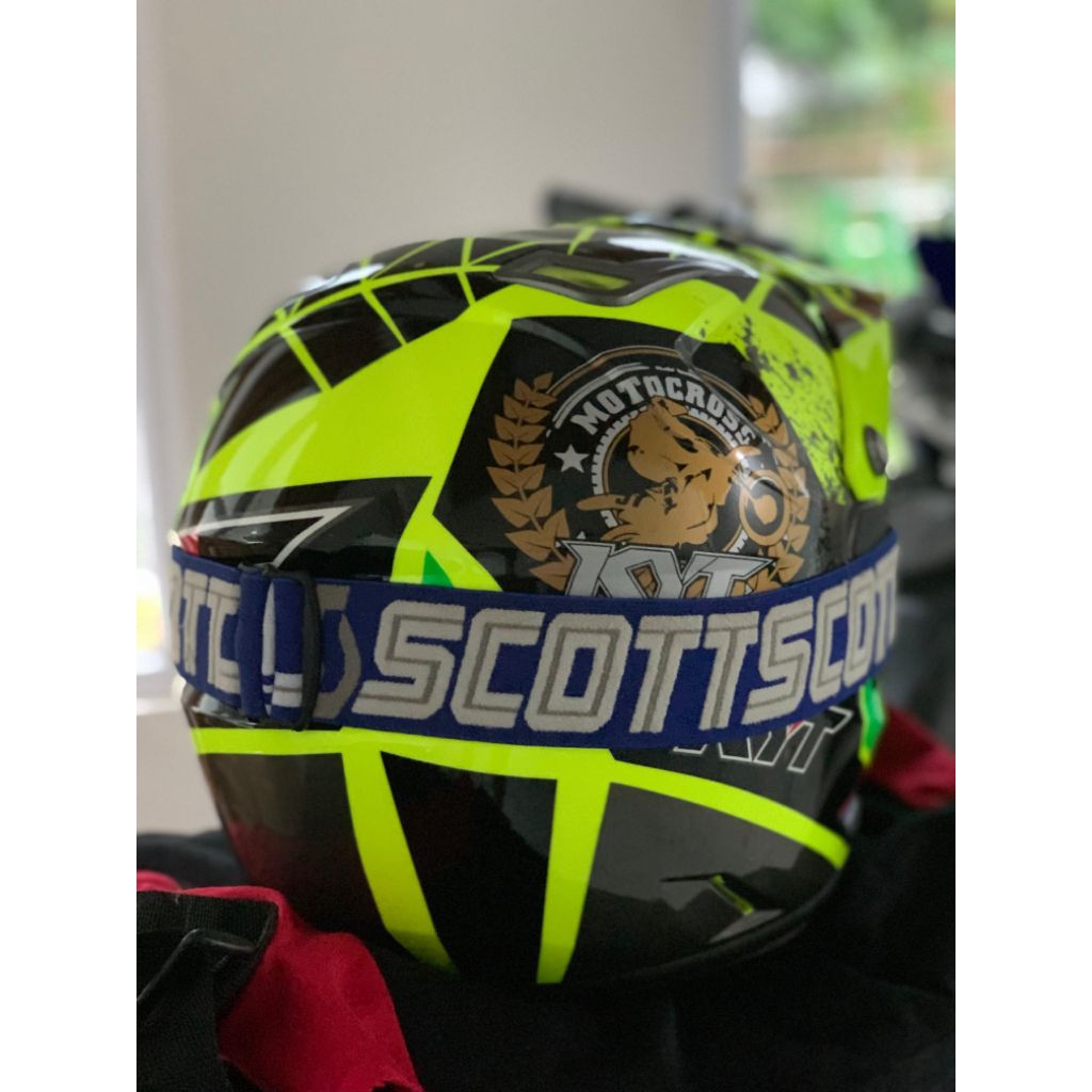 HELM KYT CROSS
