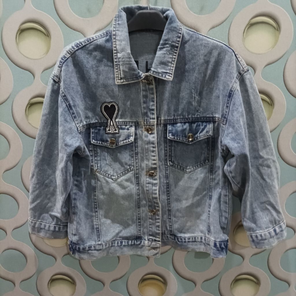 JAKET JEANS WANITA UNBRAND SIZE M DW001