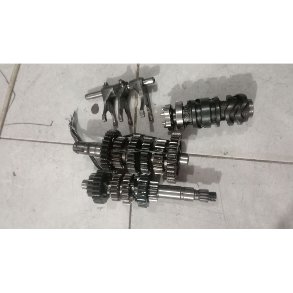 GIGI RASIO 6SPEED R15 V2 XABRE PNP VIXION