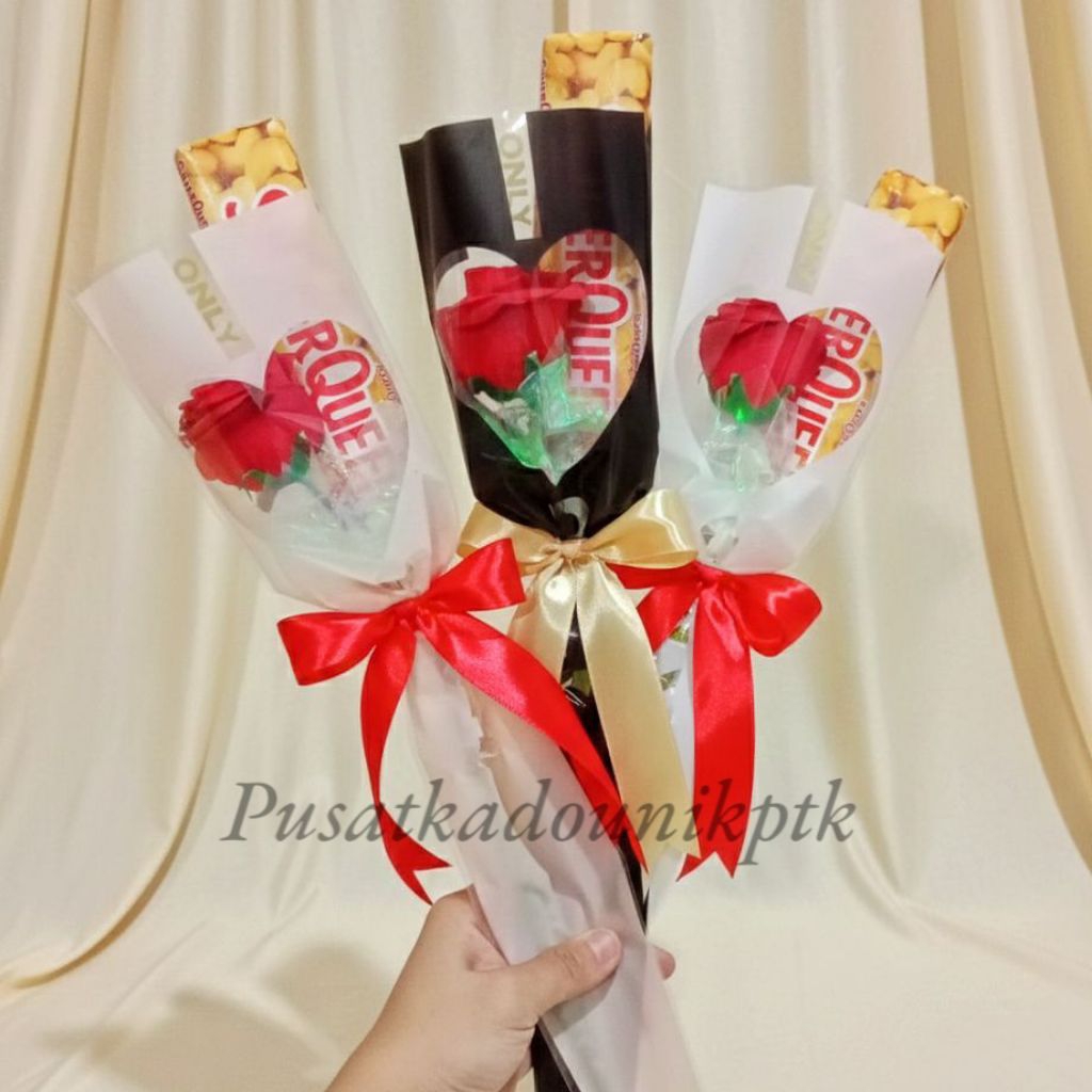BUKET BUNGA DAN COKLAT