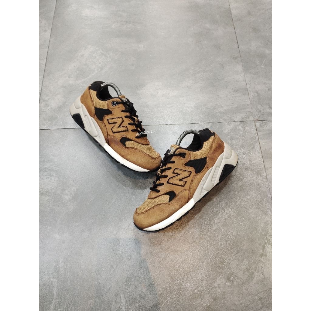 New Balance 580 Brown