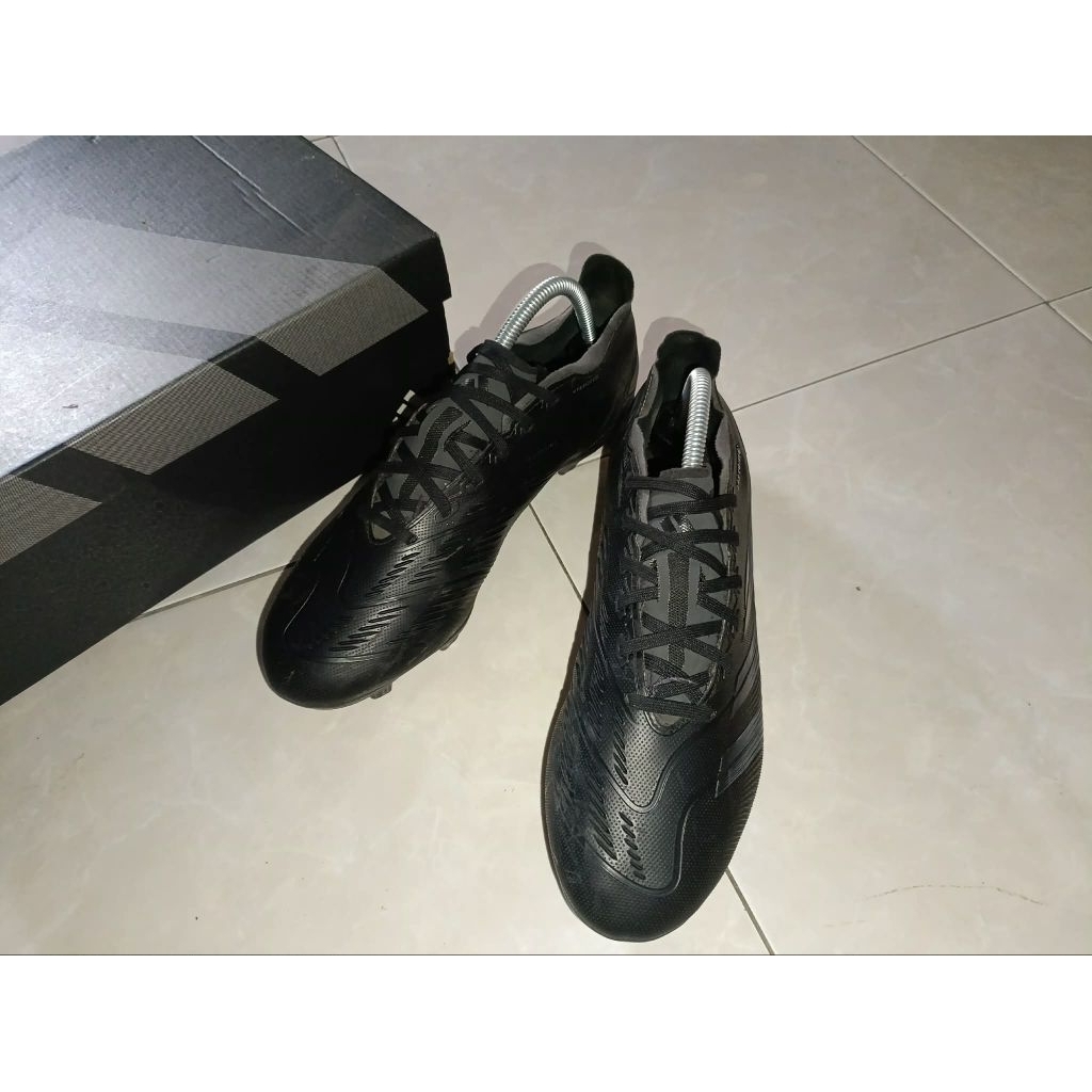 sepatu bola adidas predator league sz 42 / 26.5 second like new