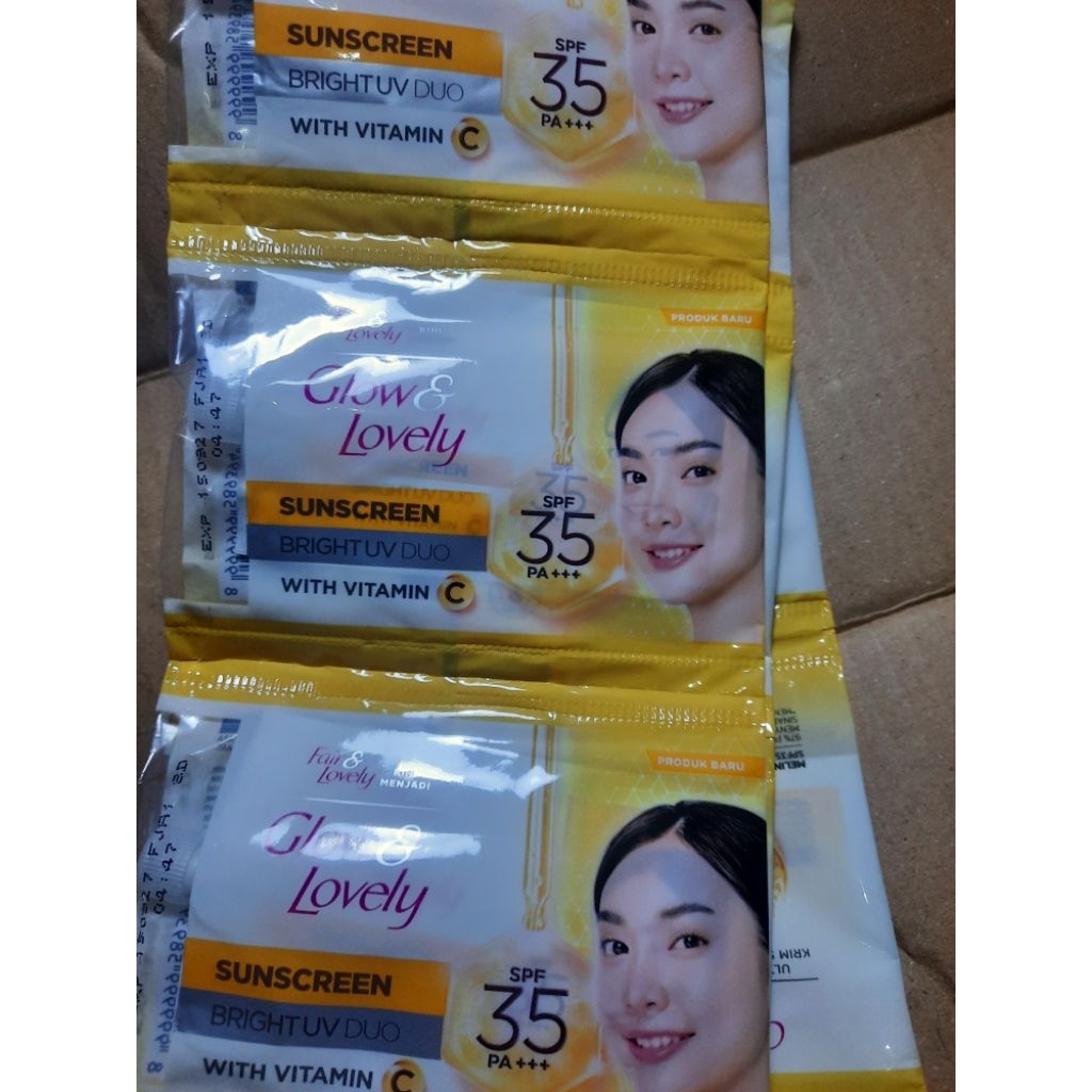 Fair & Lovely Glow and Lovely Sunscreen UV Duo 7Ml SPF 35 PA+++ 12 Sachet