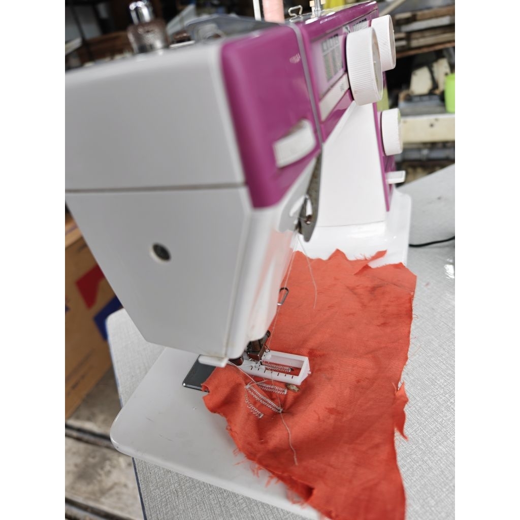 Mesin Jahit Flatbed Janome S-650 Multifungsi Second