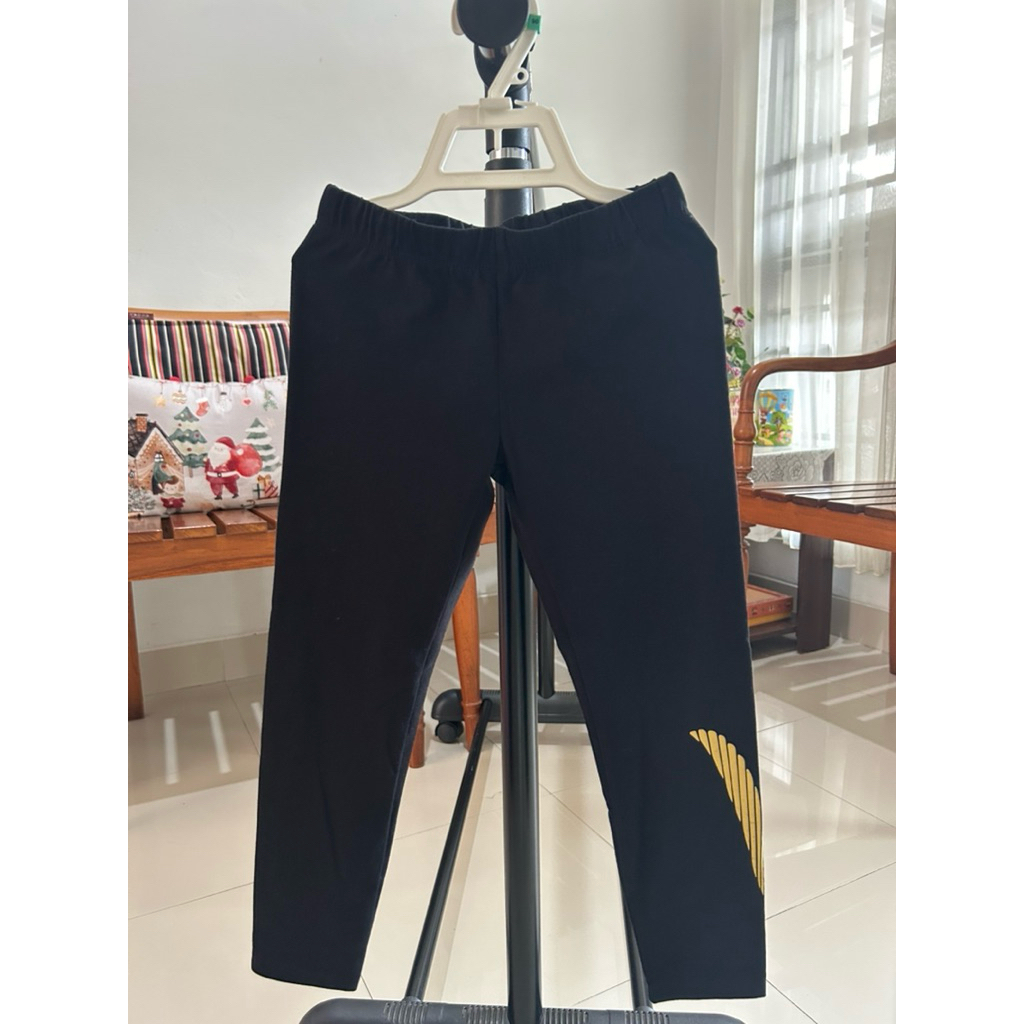 [Preloved like NEW] 5-6y Original Nike Girl Black Legging Celana Hitam Anak Perempuan