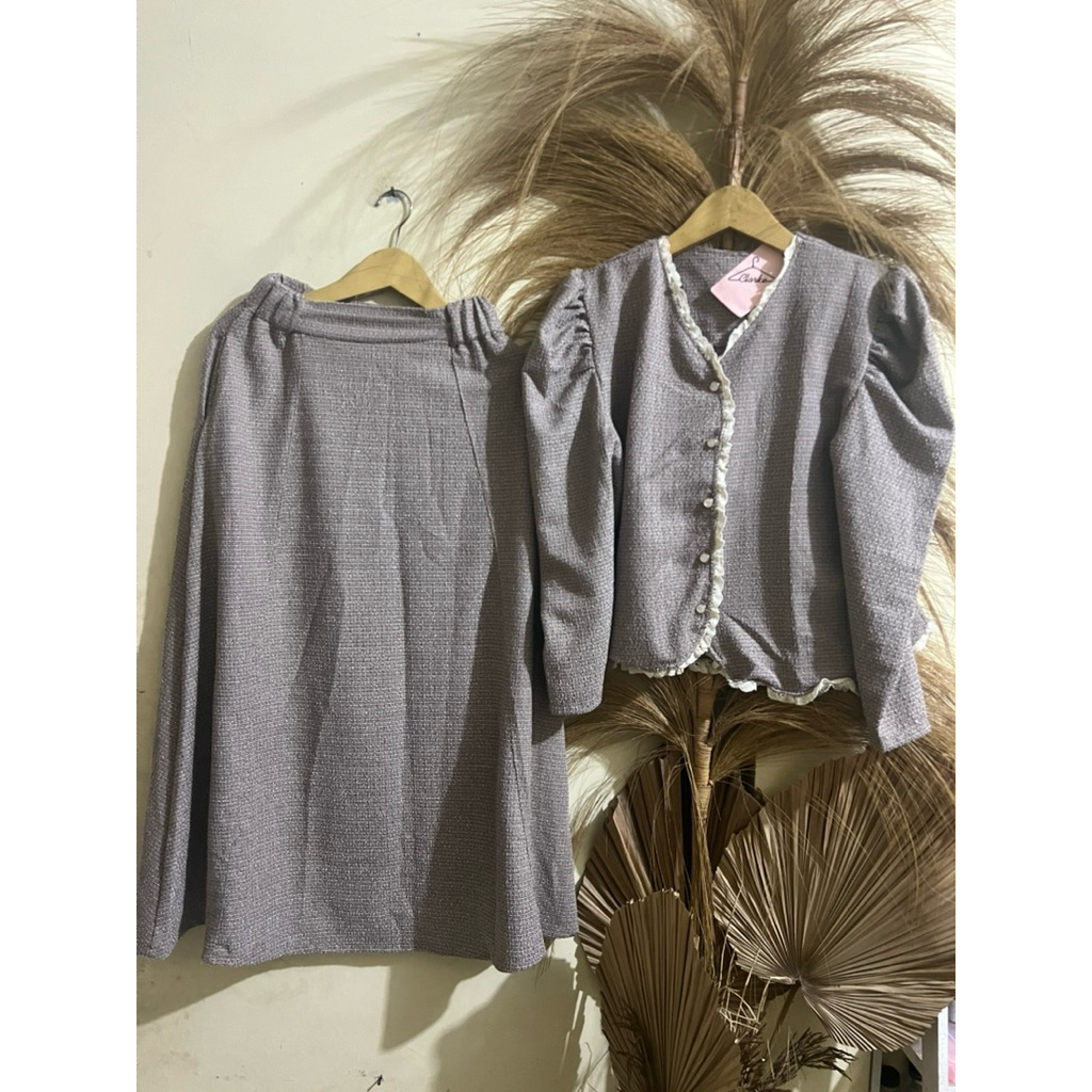 setelan Rok CLARKE tweet