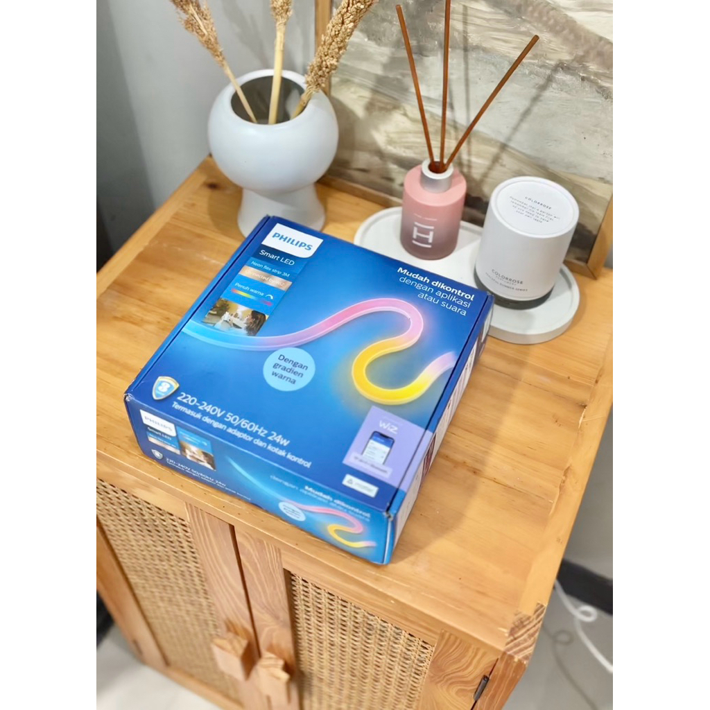 Preloved Philips Smart LED Neon Flex