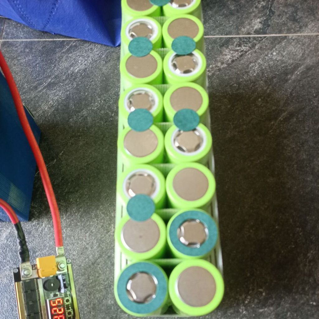 batre scoter 36v sudah dilengkapi dengan bms