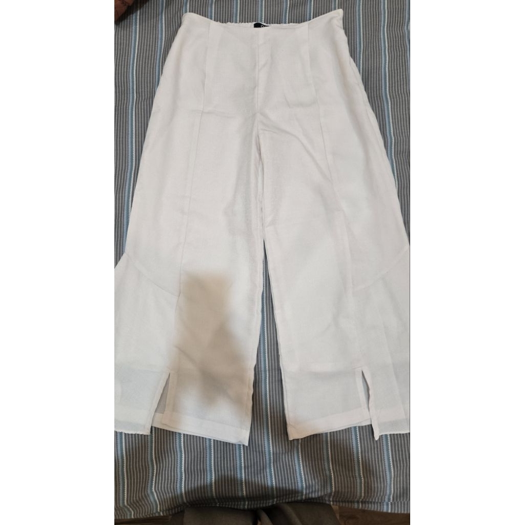 celana kain putih 7/8  cutbray (preloved)