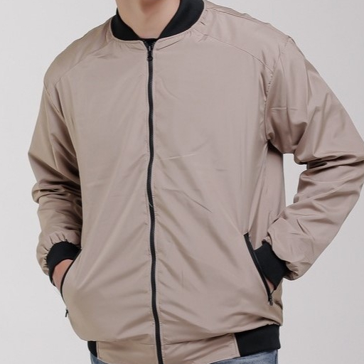 Jaket Casual Ultras Parasut Pria Jumbo Outdoor Jaket Bomber Parasut Pria Jumbo Waterproof