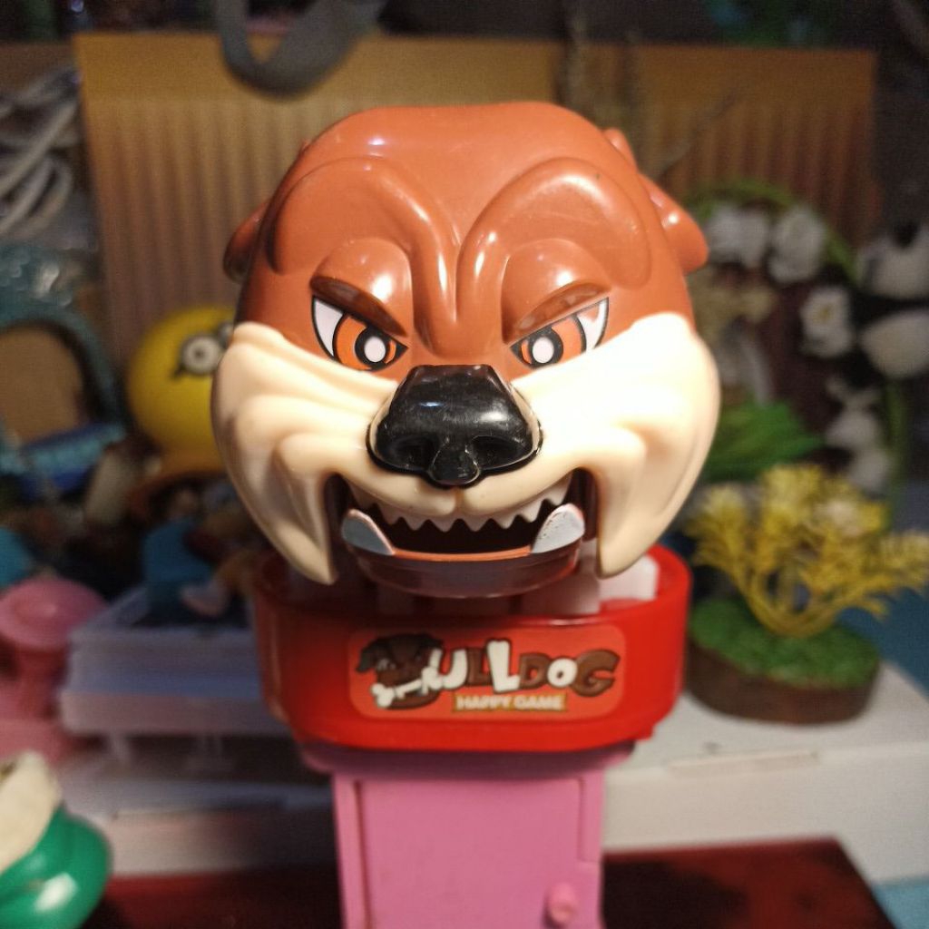 PL Preloved Mainan Guguk Buldog Prank Gigit