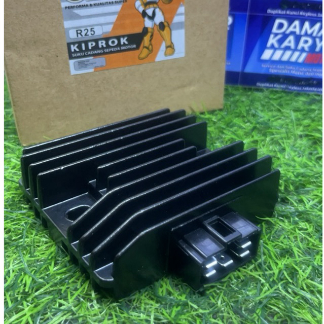 KIPROK R25 / REGULATOR AKI YAMAHA MT25  ORIGINAL ESF