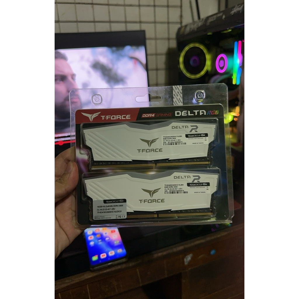 T-Force Delta R (2x8) DDR4 3600Mhz