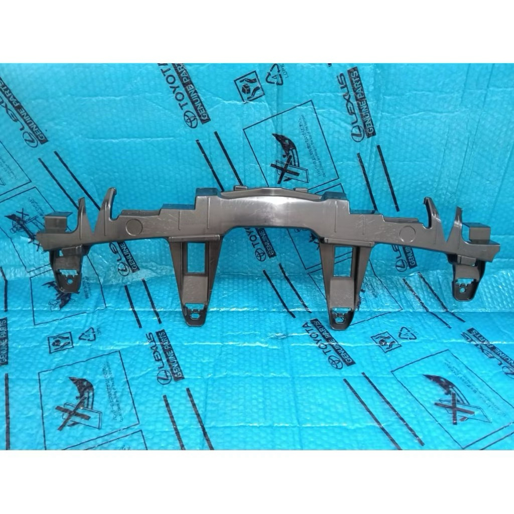 BREKET GRIL TOYOTA INNOVA REBORN FACELIFT TAHUN 2021 UP