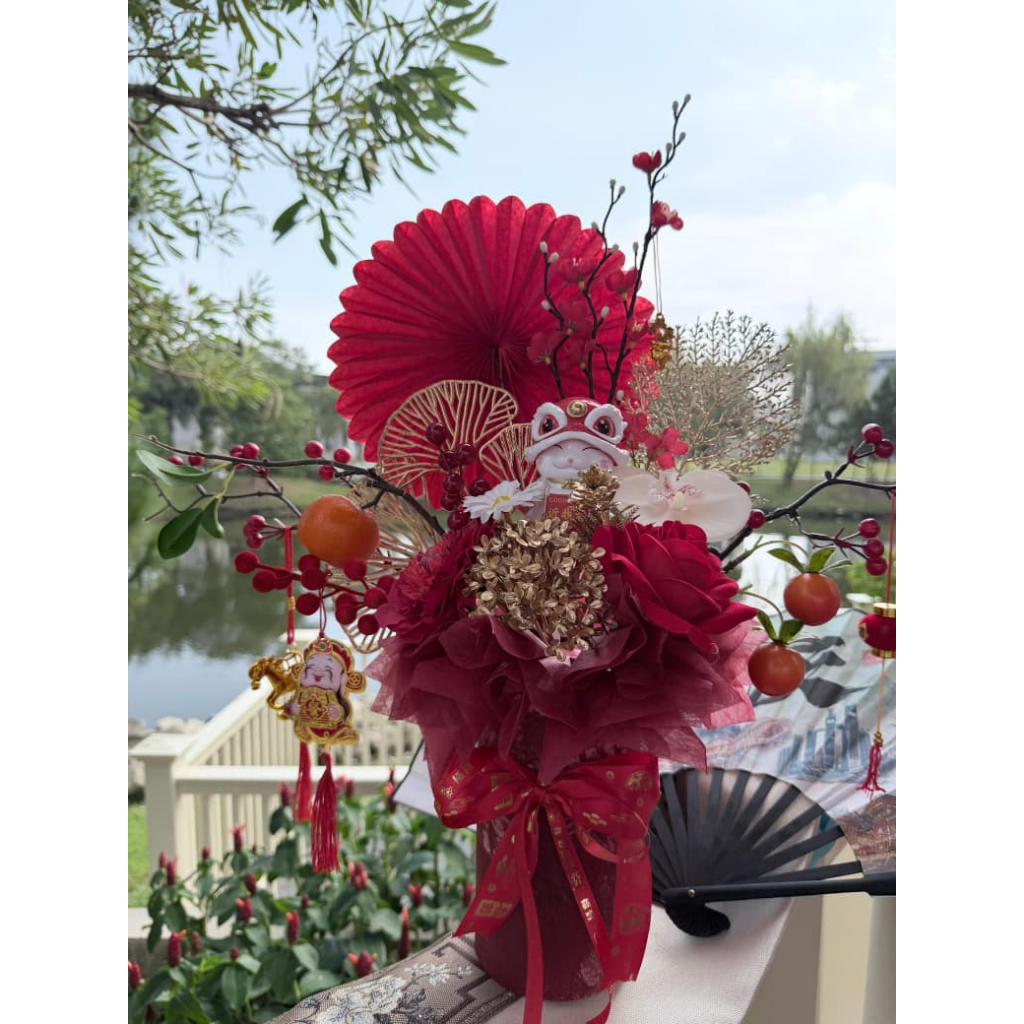 Hampers Imlek Bunga Artificial For Meja Hiasan