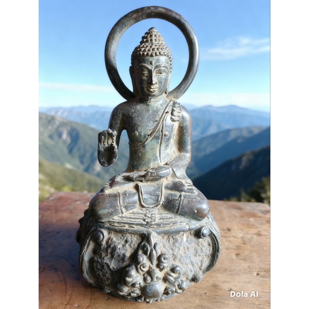 patung budha bahan perunggu