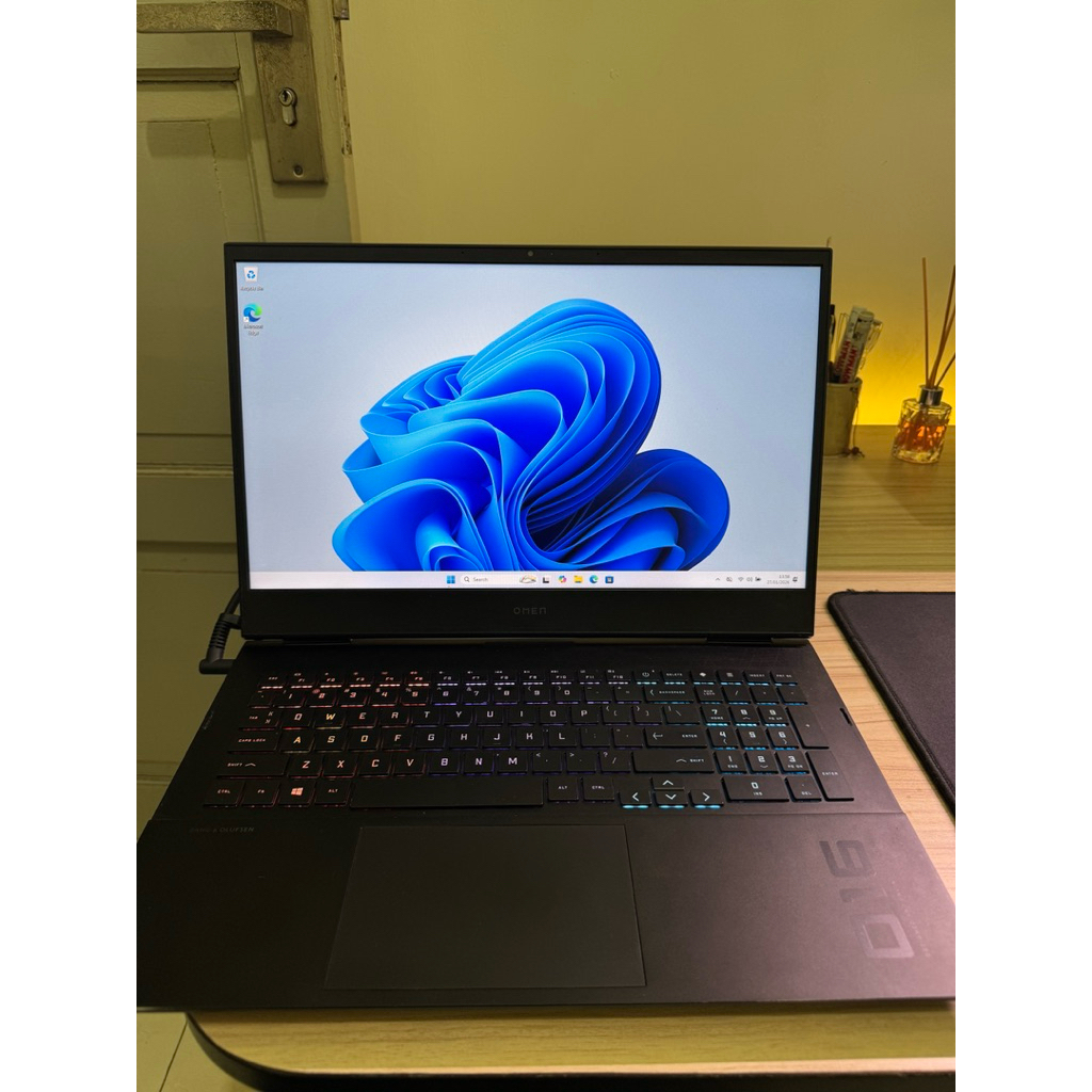Laptop Gaming Hp Omen 16 Intel i7 11800H RTX3070 RAM 16GB SSD 512GB FULLSET