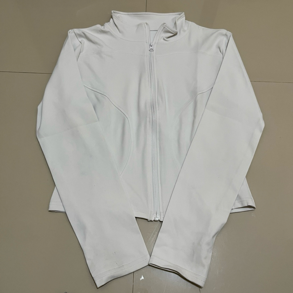 Preloved Jaket Sport Putih