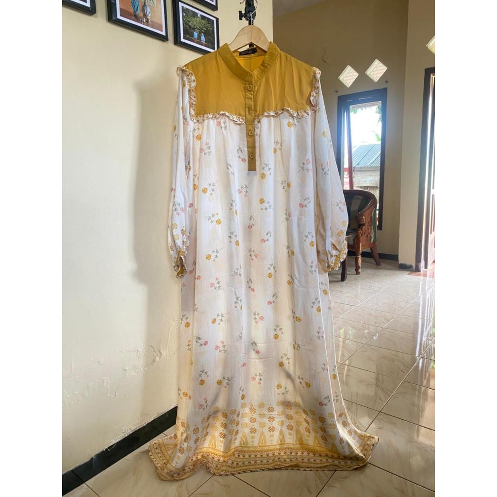 PRELOVED DRESS KAMILAA BY ITANG YUNASZ 2L