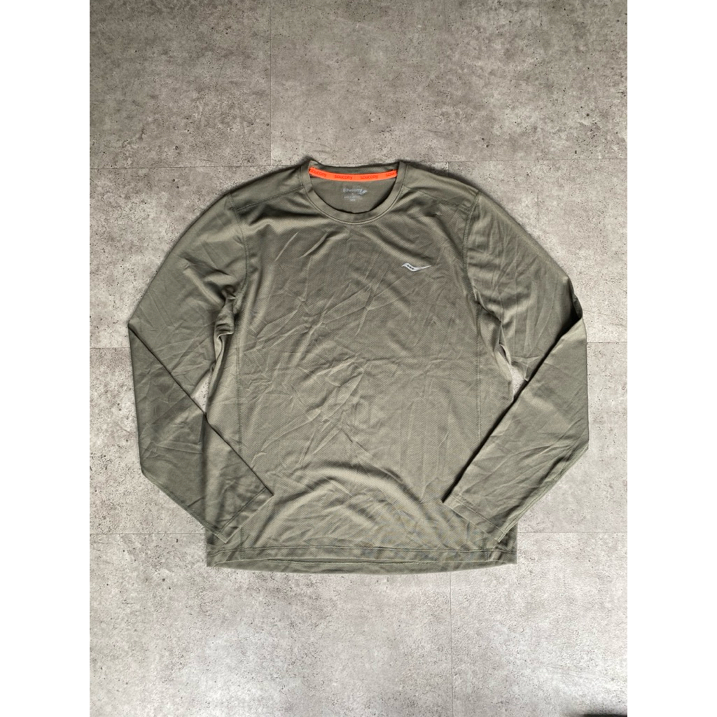 saucony running jersey