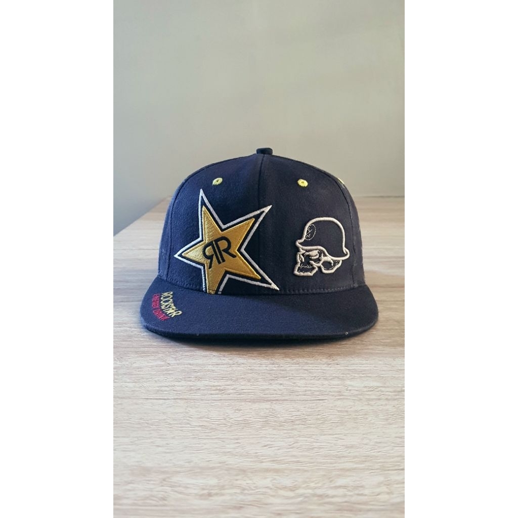 TOPI METAL MULISHA ROCKSTAR