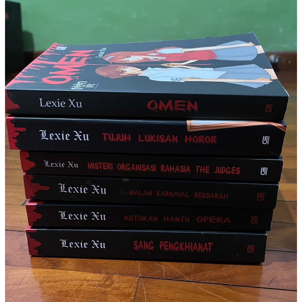 novel buku omen series lexie xu preloved new Tujuh Lukisan Horor Misteri Organisasi Rahasia The Judg