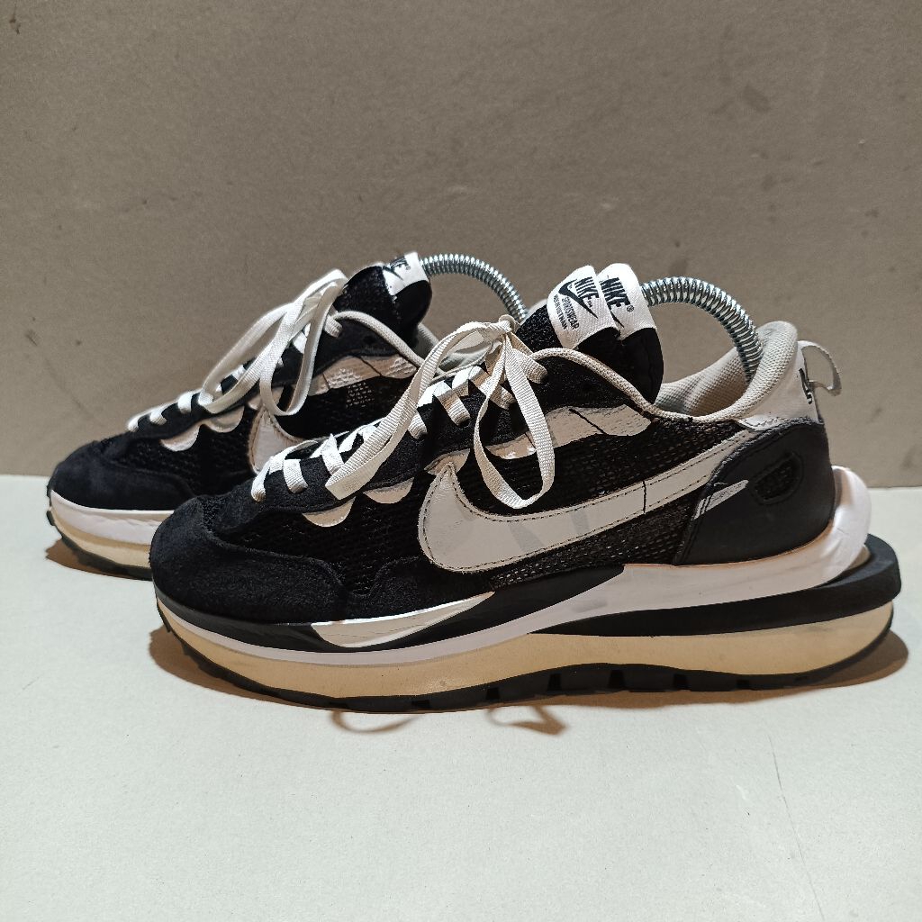 Sepatu Nike X Sacai