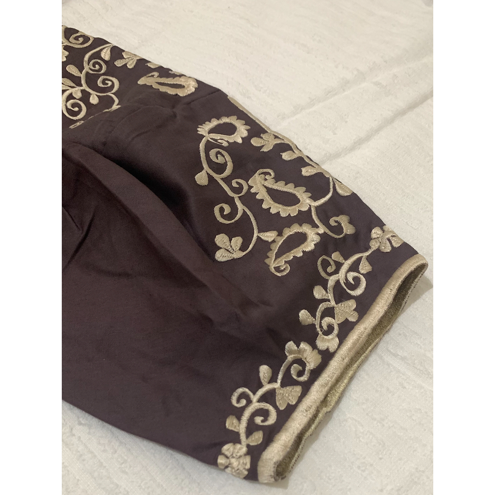 preloved NWT aafiya abaya maryam size S