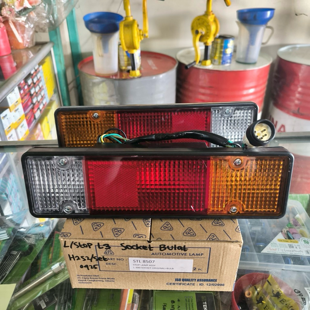 Stop Lamp L300 Socket BULAT // Lampu Stop L300 Socket Bulat // Lampu Belakang L300 Socket Bulat