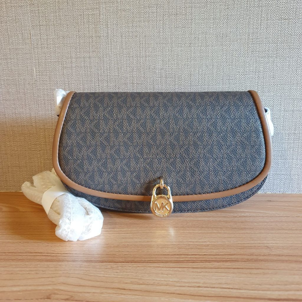 mk Mila Small conv crossbody Brown / vanilla