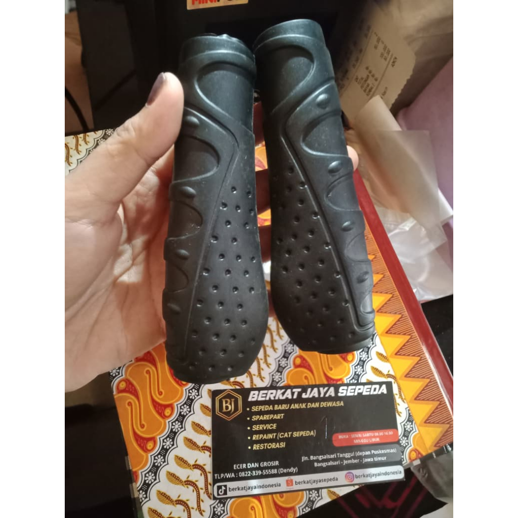 Hanfat Sepeda Lipat / Hand Grip Sepeda / Karet Setir Sepeda Lipat. KODE 29002