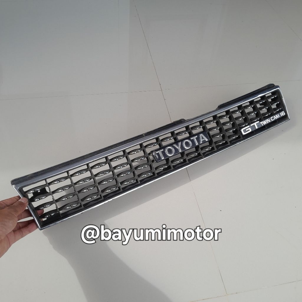 Grill toyota corolla twincam 1990 1991