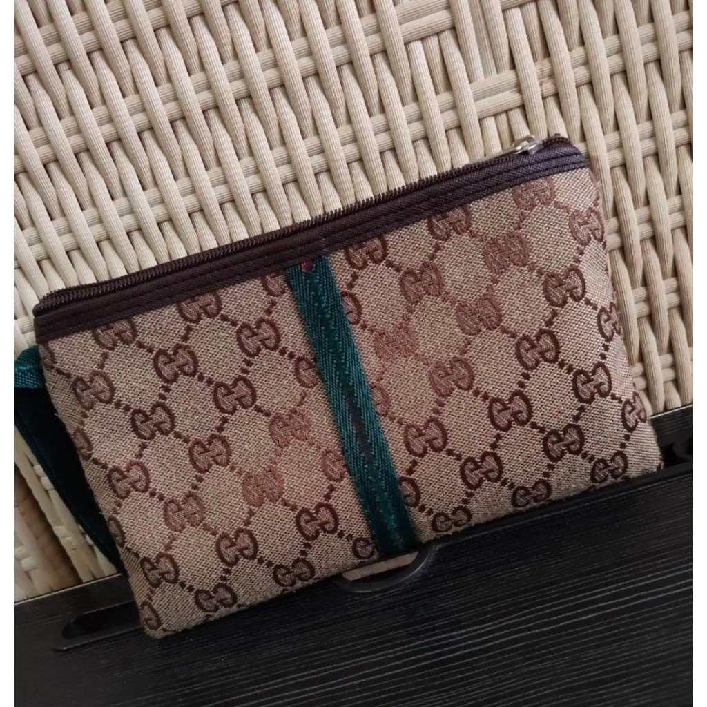 pouch ala gucci