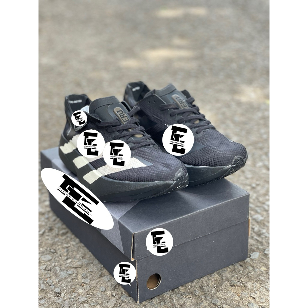 SEPATU RUNNING 41/26