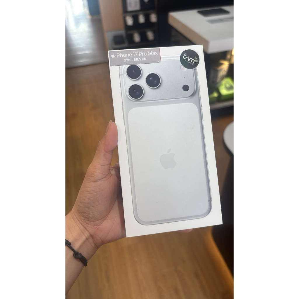 iPhone 17 pro max 2tb silver