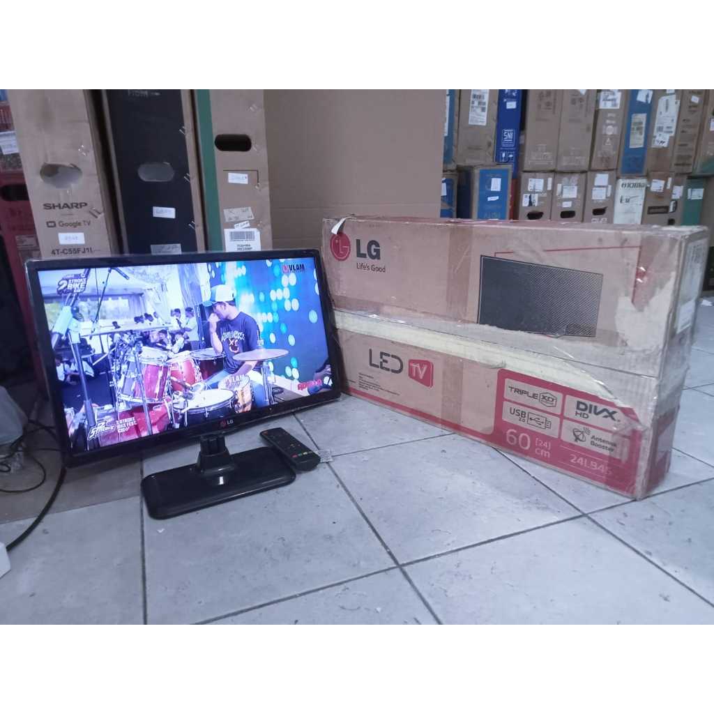 TV LED LG 24 inci HD Analog TV Kondisi bekas pemakaian masih segel siap pakai C