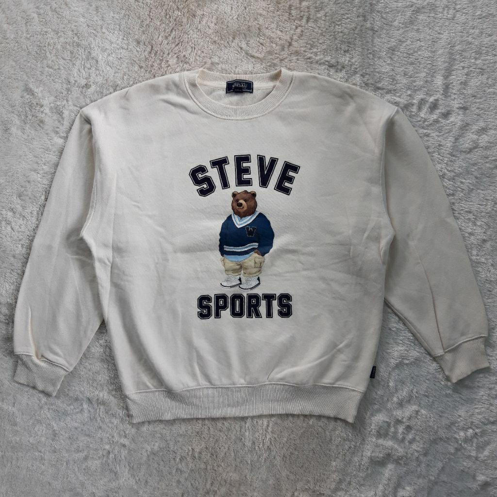 crewneck who au bear cream