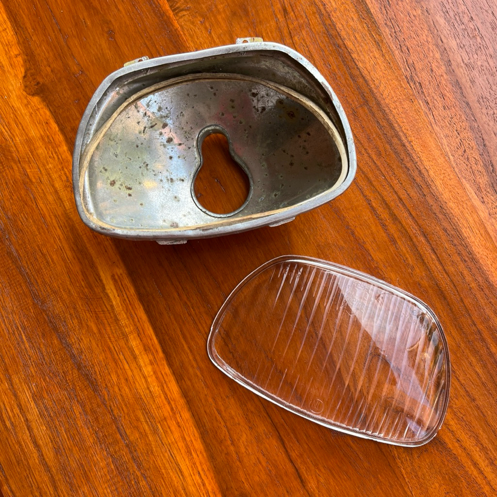 Reflektor Headlamp Batok Lampu Siem Vespa Super Sprint