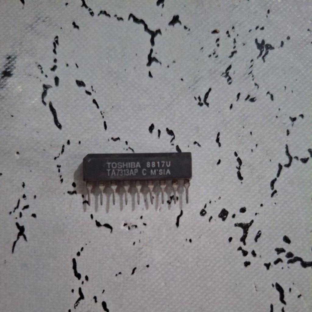 IC toshiba TA7313AP