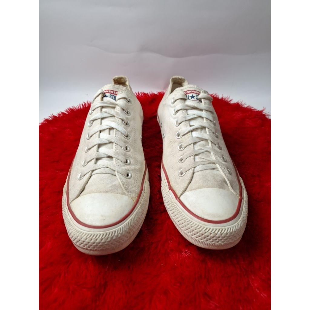 Sepatu Converse casual Ukuran 46