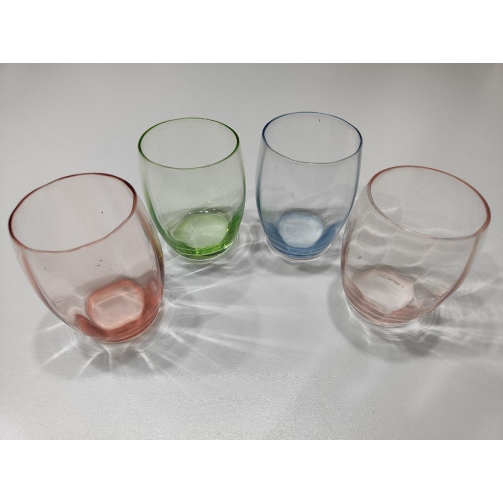 1 set gelas minum kaca vintage isi 4 warna pink tua, pink muda, biru dan hijau