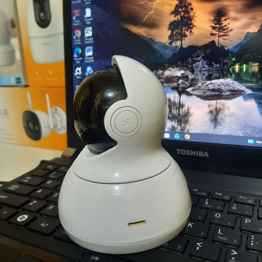 Camera cctv yi dome camera 2mp bagus